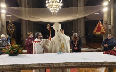 MISA POR LOS 15 AÑOS DEL ORDEN DE LAS VIRGENES EN LA DIOCESIS.