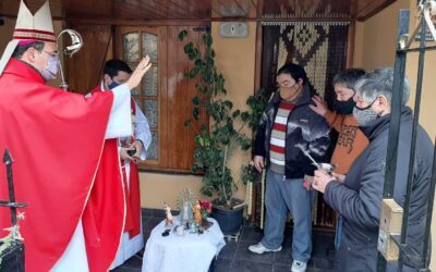 ORACIONES A SAN PANTALEÓN Y MISA CON EL OBISPO.