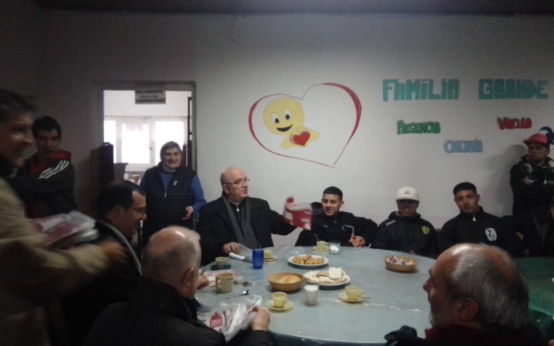 VISITA DE LOS OBISPOS A LA CASA DE LA LIBERTAD Y LA MISERICORDIA.