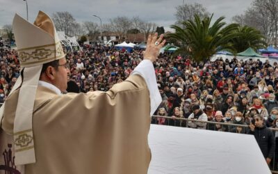 FIESTA PARA PEDIR POR EL PAN, LA PAZ Y EL TRABAJO.