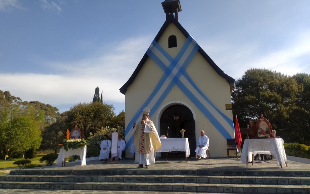 POR UNA IGLESIA FAMILIA