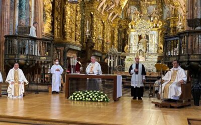 DE LUJÁN A SANTIAGO DE COMPOSTELA.