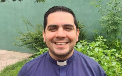 EL LUNES LUCAS SERÁ ORDENADO SACERDOTE.