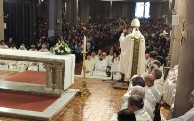 EMOTIVA CELEBRACIÓN COMUNITARIA PARA AGRADECER EL MINISTERIO DEL PADRE OBISPO GABRIEL.