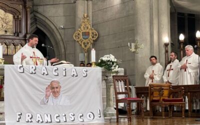 Recordaron al Papa Francisco en la Catedral