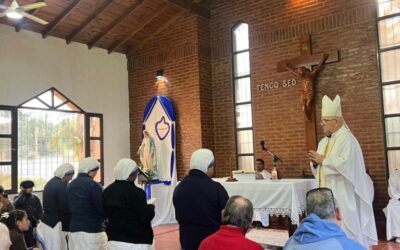 El Obispo visitó el Hogar de las Misioneras de la Caridad y presidió la fiesta de María Reina