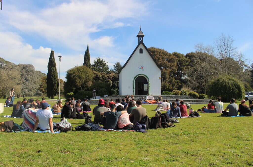 35 parejas de novios participaron del 21° Encuentro de Novios