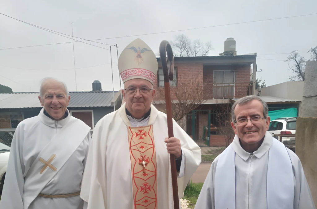 Visita del Obispo y Fiesta Patronal en la comunidad de Santa Paula