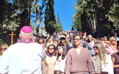 Cientos de fieles participaron de la peregrinación diocesana al Calvario de Tandil