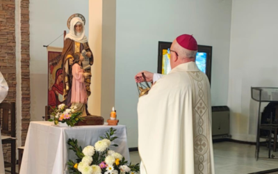 Con un templo colmado, la comunidad de Santa Ana celebró a sus santos patronos junto al Obispo diocesano