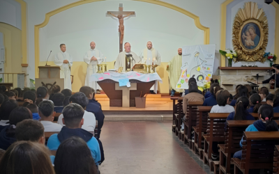 La Escuela Nuestra Señora del Camino celebró a su Patrona junto al Obispo