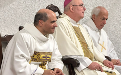 El padre Enrique Pio asumió como párroco de San Carlos Borromeo