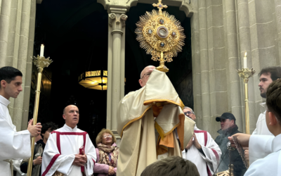 Fieles católicos colmaron la Catedral en la celebración de Corpus Christi