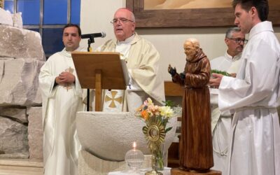 La parroquia Padre Pío celebró el 25 aniversario de la consagración de su templo