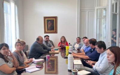 El Obispado impulsó un encuentro clave entre Provincia y Municipio por la situación de calle