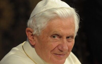 DESCANSA EL PAZ BENEDICTO.